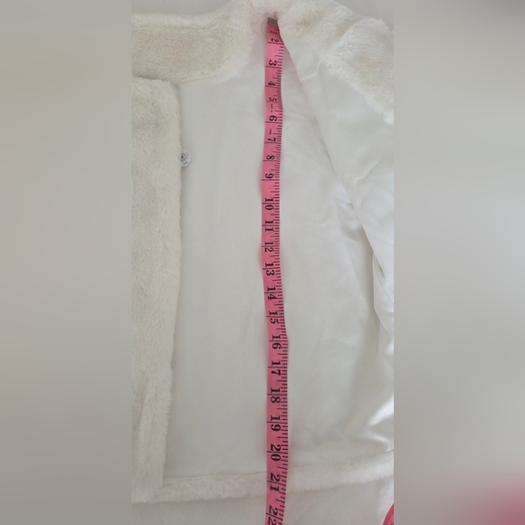 Adrianna Papell Ivory 3/4 Sleeve Fur Jacket - Picture 9 of 10